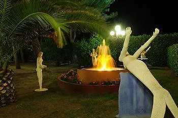 Ξενοδοχείο με διαμερίσματα Oasis Αλγκέρο