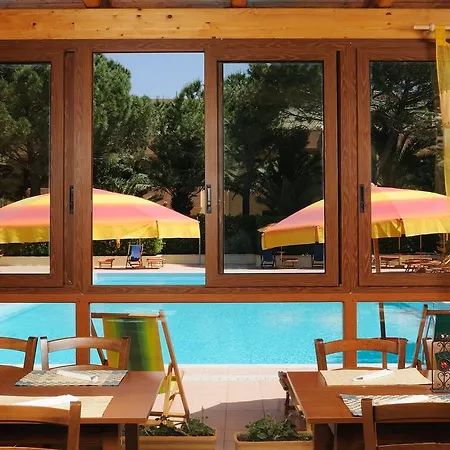 Oasis 2* Αλγκέρο