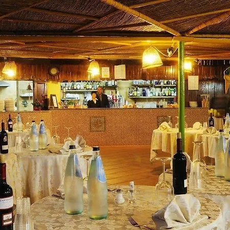 Oasis Ξενοδοχείο με διαμερίσματα