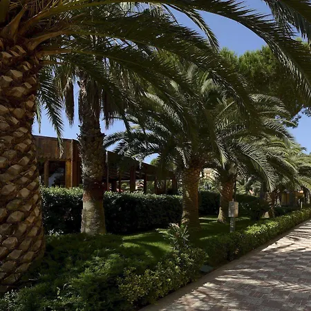 Aparthotel Oasis 2*